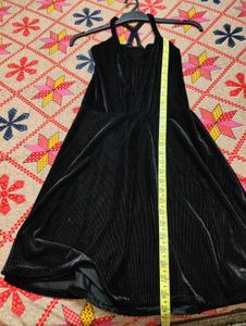 Elegant Black Velvet Mini Dress