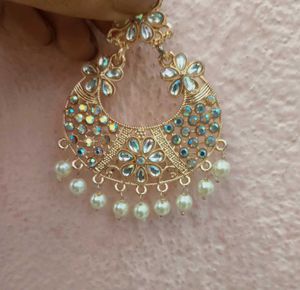 Elegant Floral Drop Earrings