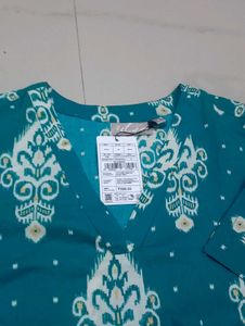 Elegant Teal Printed Kurta - S