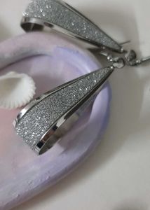 FREE TRINKET DISH ON EARRINGS