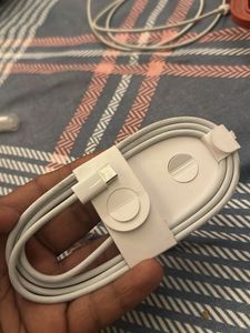 apple original type c to lightning able