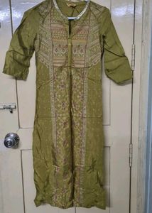 Aurelia Straight Fit Kurta