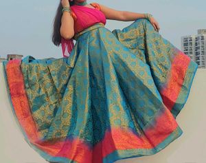 Flared Lehenga Choli With Chunri