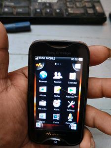 Sony ERICSSON Mix Walkman WT13i