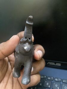 Wooden Elephant Figurine (2pc)