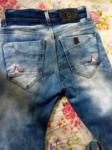 A New Jeans 👖 For Boys.
