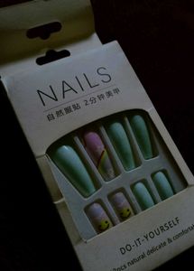 Korean Press On Nails