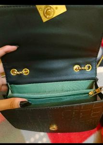 Chic Chain Handbag