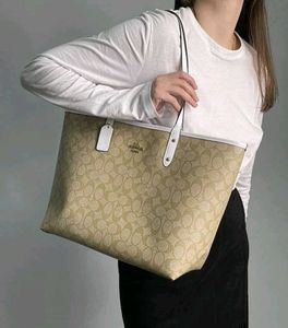 COACH PREMIUM TOTE BAG RESTOCKED