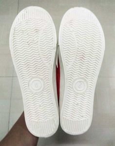 NEW NO USED CASUAL SPORTS SHOES.