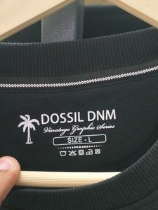 Stylish Black Sweatshirt