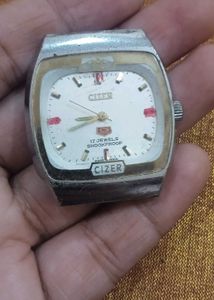 Freebies 🥳🥳Combo 4 Vintage Watches