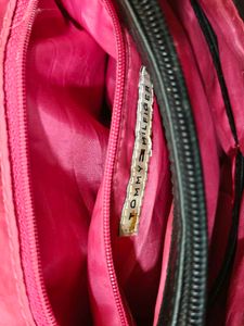 Tommy Hilfiger Bucket Bag
