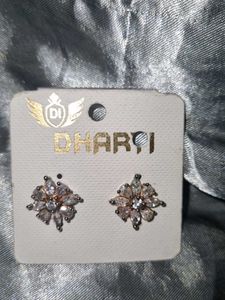 Dharai Flower Earrings