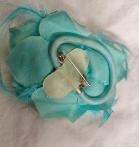 Sea Green Rose Hairband And Broach