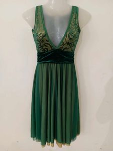 BEAUTIFUL GREEN LACE DRESS