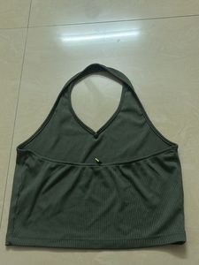 Olvie halter neck top size-S