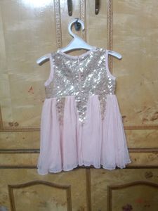 A Never Used , Beautiful One Piece Dress 👗