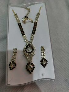 Elegant Jewelry Set 4