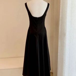 Elegant Black Formal Gown