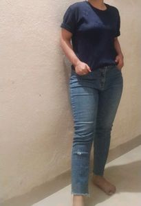 high waist jeans with tshirt