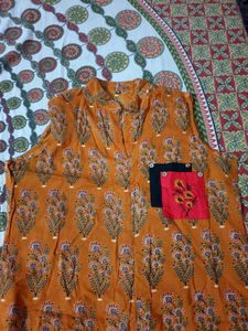 Brand New Sleeveless Kurta