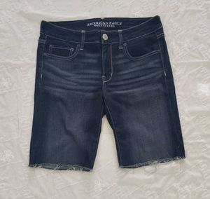 Original 3/4 American Eagle Outfitters Denim Short