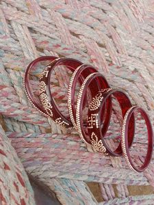 Sparkling Red Bangles - Set of 4