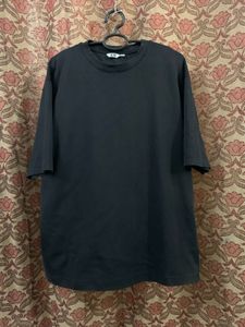 Uniqlo T Shirt