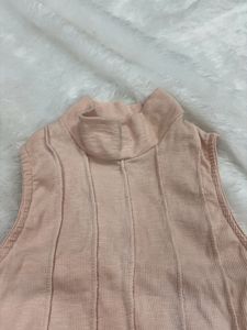 🎀 SALE 🎀 Full Neck Peachy Pink Tank Top