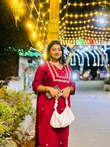 women embroidered straight kurta with dupatta and