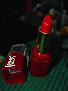 red and rosepink Beauty Lipsticks - Set of 2