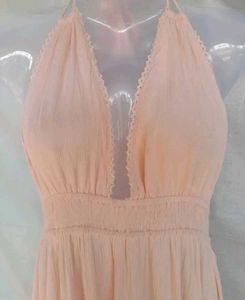 FOREVER 21 Elegant Blush Pink Maxi Dress with Halt