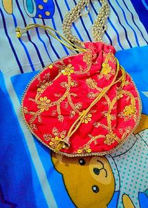 Velvet Potli