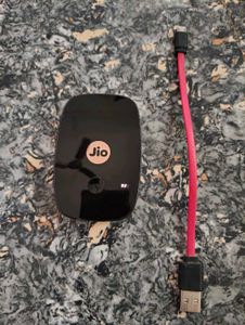 JIOFI M2S 4g Wifi router + Charging Cable