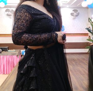 Black Lahnga Only One Time Use In Modeling Show