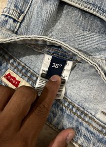 Levis Jeans