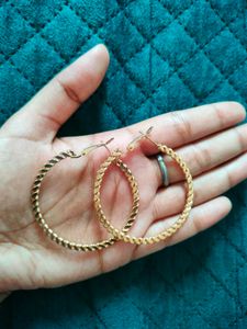 ✨ Stylish Hoop Earrings – Light &amp; Elegant ✨