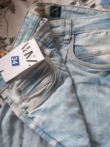 Zara Light Wash Jeans