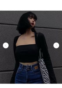 SSS- Black Sqaure Neck Full Sleeve Crop Top