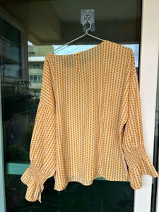 Beautiful Yellow Top With Tags