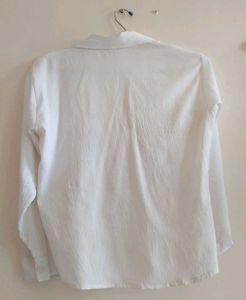 WHITE SHIRT