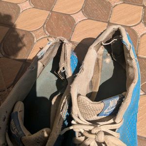 Nike Blue Shoes – Size 10 (Used)