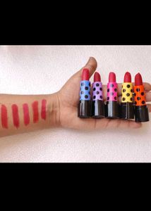 5 Pc Matte Lipsticks New Stock