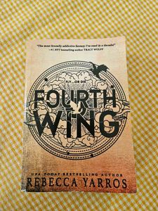 Fourth Wing by Rebecca Yarros