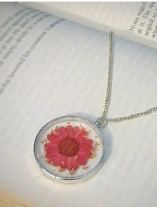 Resin Daisy Flower Color Option Available
