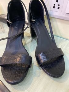 Black Heel