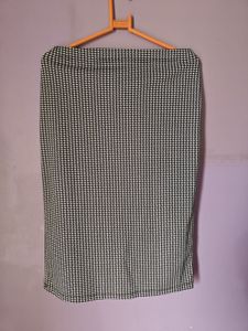 Houndstooth Pencil Skirt