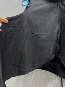 Black Sleeveless Top