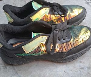 Women Sneaker/Shoes